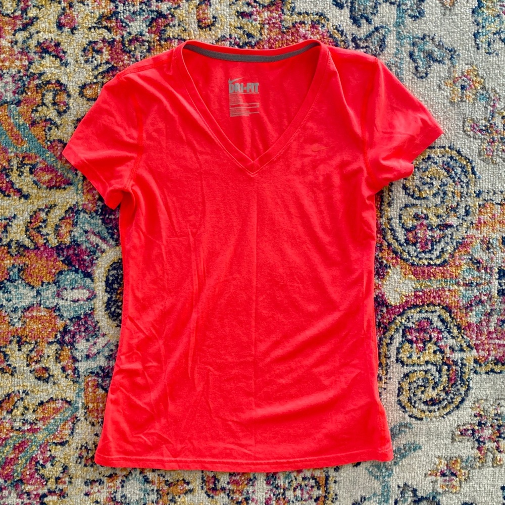 NIKE WOMENS DRI FIT WORKOUT TRAINING V NECK RED ORANGE T SHIRT
